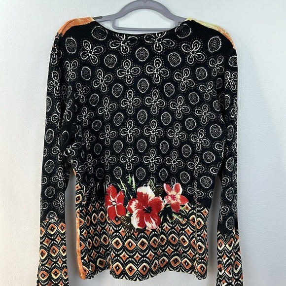 Alberto Makali Long Sleeve Leopard Graphic Pullover Top - Picture 6 of 9